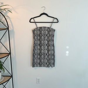 Garage Size Medium Snake Print Dress